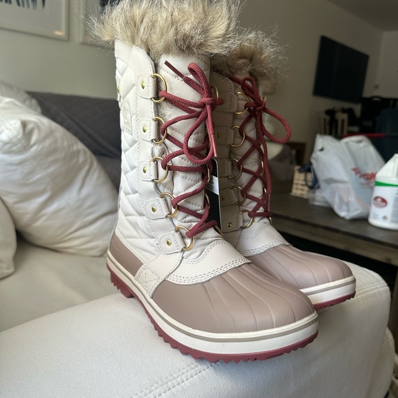 NWT Sorel women’s Tofino ii boots waterproof - Picture 1 of 4